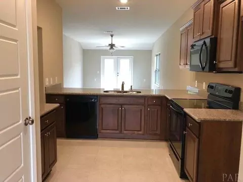 5614 Vendome Ct, Milton, FL 32583 photo 5
