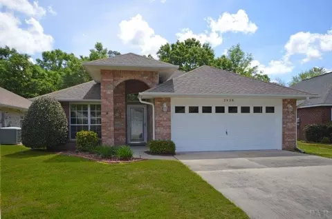 3938 Windsor Castle Blvd, Milton, FL 32583 photo 1