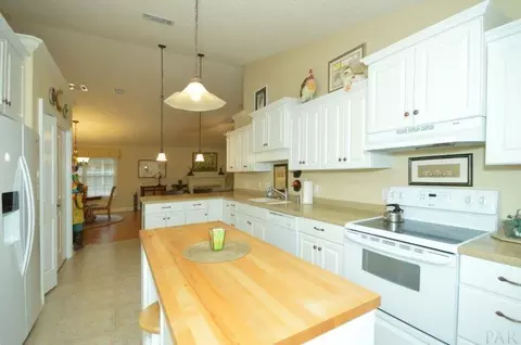 3938 Windsor Castle Blvd, Milton, FL 32583 photo 18