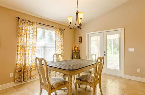 5563 Tucker Cir, Pace, FL 32571 photo 1