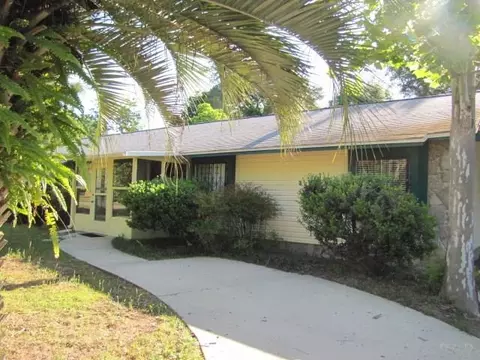 4232 Queens Ct, Pace, FL 32571 photo 2
