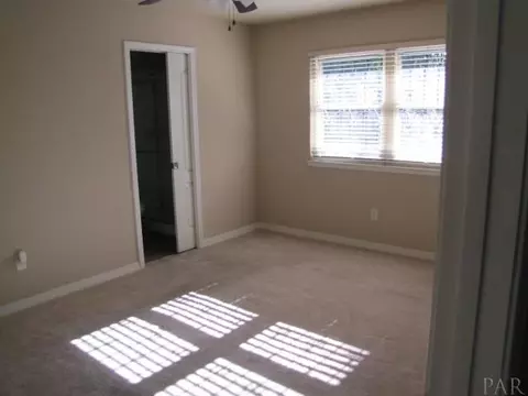 4232 Queens Ct, Pace, FL 32571 photo 4