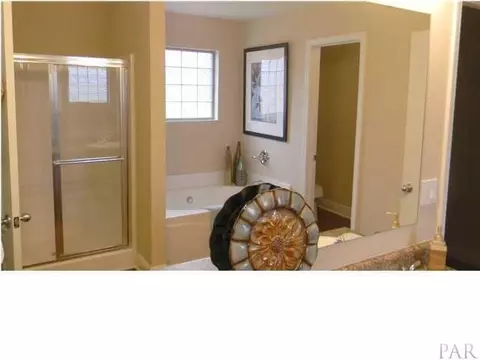 5565 Peach Dr, Pace, FL 32571 photo 2