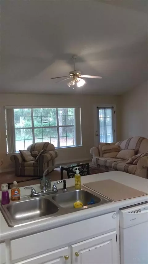 7334 Copter Ln, Milton, FL 32570 photo 7
