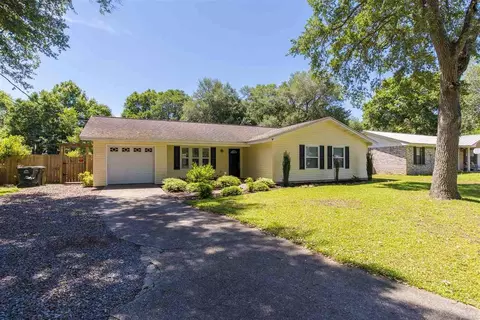 5449 Chipper Ln, Pace, FL 32571 photo 1