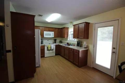 6437 Hunter St, Milton, FL 32570 photo 11