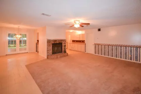 700 Cricket Cir, Cantonment, FL 32533 photo 4
