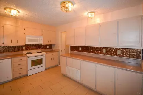 700 Cricket Cir, Cantonment, FL 32533 photo 7