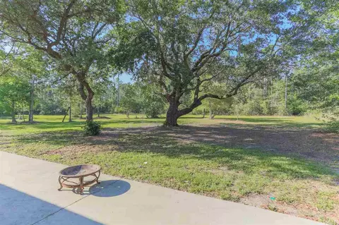 1901 Pandora Dr, Milton, FL 32583 photo 11
