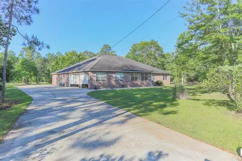 1901 Pandora Dr, Milton, FL 32583 photo 1