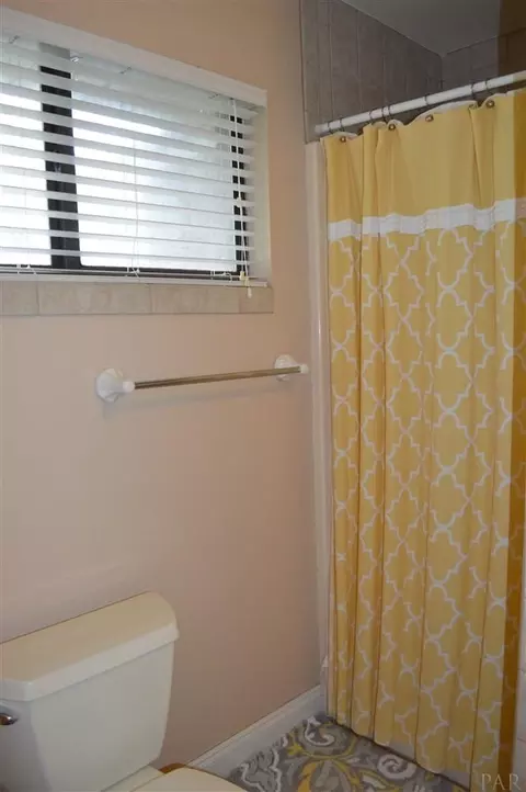 Undisclosed, Pace, FL 32571 photo 5