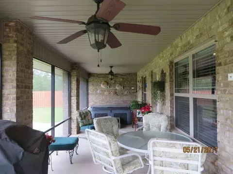 4902 Tributary Dr, Milton, FL 32570 photo 7