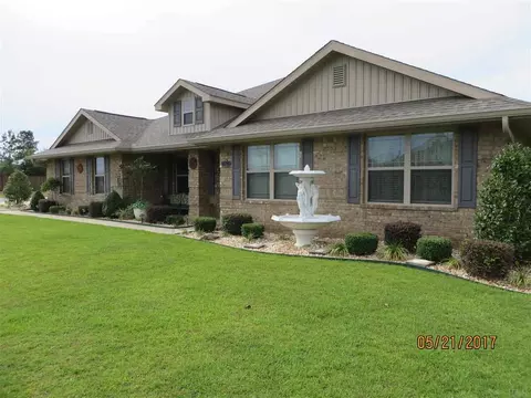 4902 Tributary Dr, Milton, FL 32570 photo 1