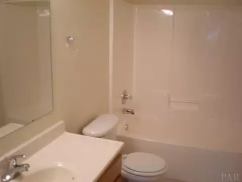 5781 Eagle Dr, Milton, FL 32570 photo 8