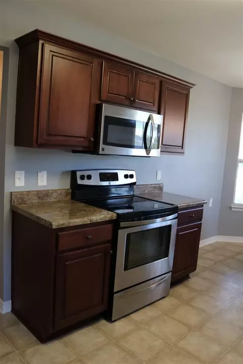 3962 Willow Glen Dr, Pace, FL 32571 photo 9