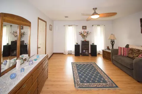 4804 Cheryl Ct, Pace, FL 32571 photo 7