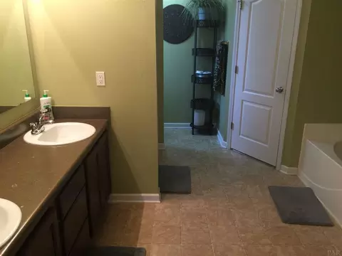 3902 Elevator Ct, Pace, FL 32571 photo 8