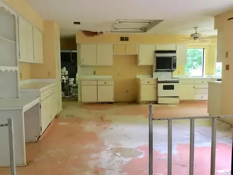 3225 Pine Forest Rd, Cantonment, FL 32533 photo 10