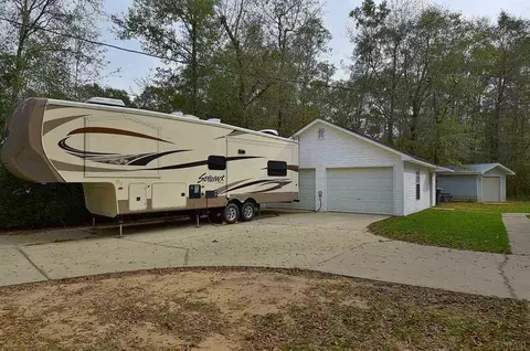 3101 Apache Dr, Pace, FL 32571 photo 6