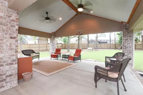 643 Ashford Rd, Cantonment, FL 32533 photo 3