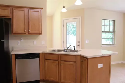 6491 Oakcrest Rd, Milton, FL 32570 photo 9