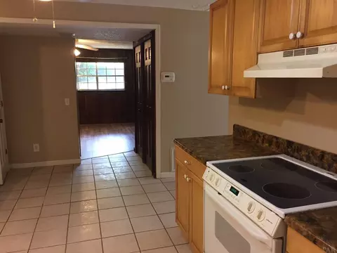 7631 Lakeside Dr, Milton, FL 32583 photo 9
