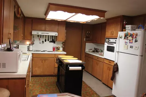 5284 Marks Pl, Milton, FL 32570 photo 4