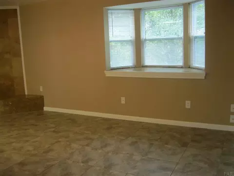 5100 Oakleaf Dr, Pace, FL 32571 photo 5