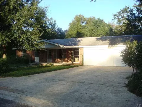 298 Averitt Pl, Crestview, FL 32539 photo 1