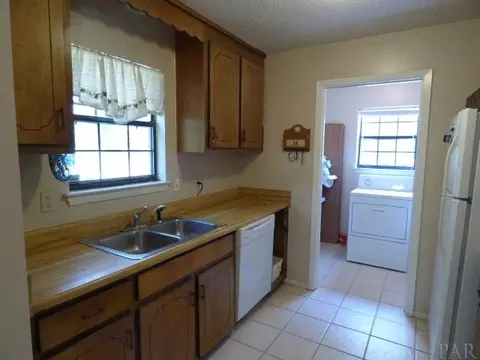 3667 Becky Ln, Pace, FL 32571 photo 8