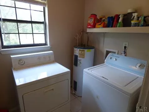 3667 Becky Ln, Pace, FL 32571 photo 9