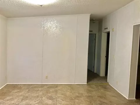 8903 Tara Cir, Milton, FL 32583 photo 9