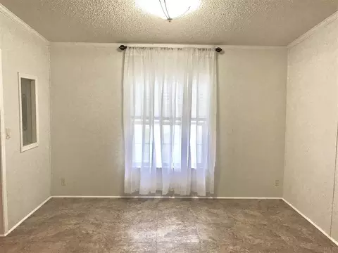 8903 Tara Cir, Milton, FL 32583 photo 8