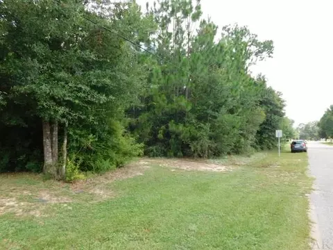 5613 Derby Dr, Pace, FL 32571 photo 4