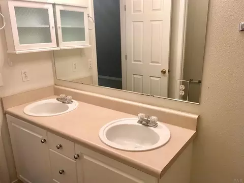 5736 Charlene Dr, Milton, FL 32583 photo 13