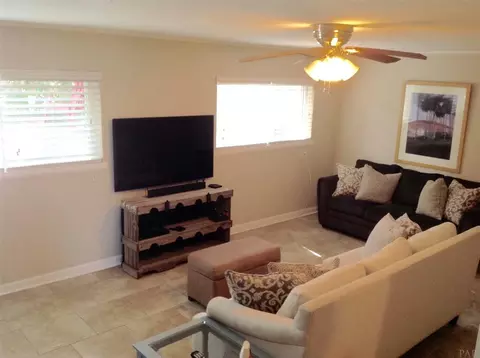 5307 Marks Pl, Milton, FL 32570 photo 12