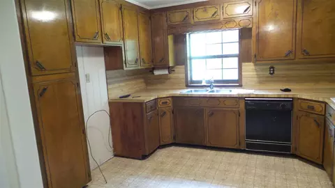 360 Cox Rd, Mcdavid, FL 32568 photo 13
