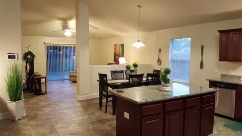 5360 Dalton Cir, Milton, FL 32570 photo 6