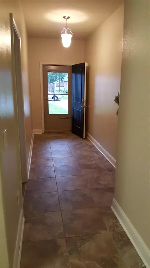 5360 Dalton Cir, Milton, FL 32570 photo 4