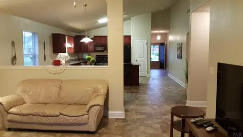 5360 Dalton Cir, Milton, FL 32570 photo 13