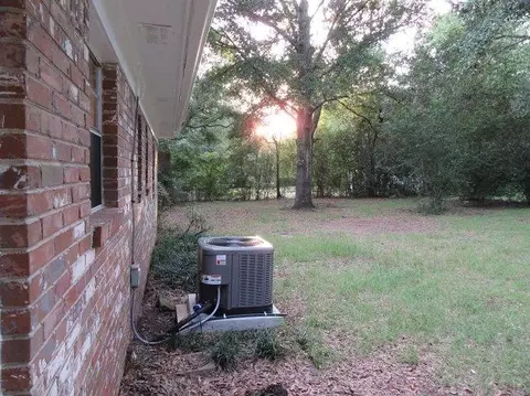5150 Springdale Dr, Milton, FL 32570 photo 5