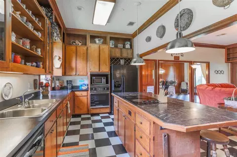 1385 Williams Ditch Rd, Cantonment, FL 32533 photo 9