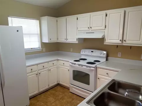 5985 Herlong Dr, Milton, FL 32570 photo 5