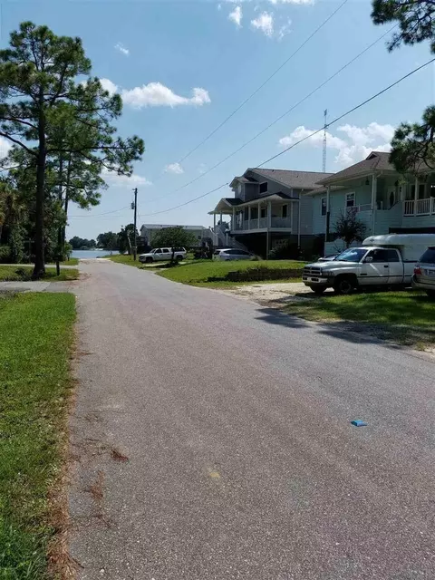 4123 Snapper Ave, Milton, FL 32583 photo 11