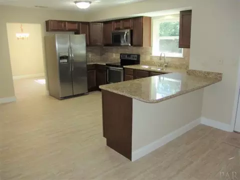6058 Gillette Dr, Milton, FL 32570 photo 3