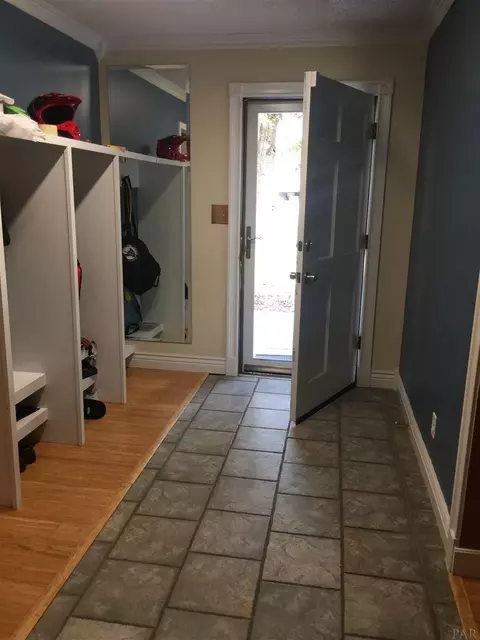 5331 Kenneth Rd, Milton, FL 32583 photo 9