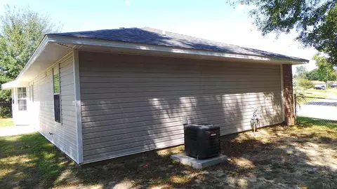 209 Clearfield Dr, Cantonment, FL 32533 photo 27