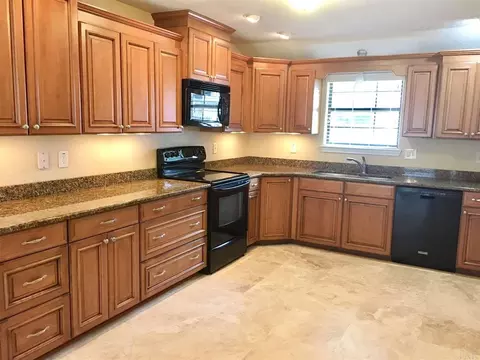 3416 Riverhill Dr, Pace, FL 32571 photo 2