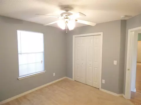 4248 Breezeway Cir, Milton, FL 32583 photo 12
