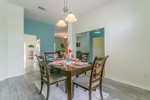 5815 Michael Dr, Milton, FL 32583 photo 9